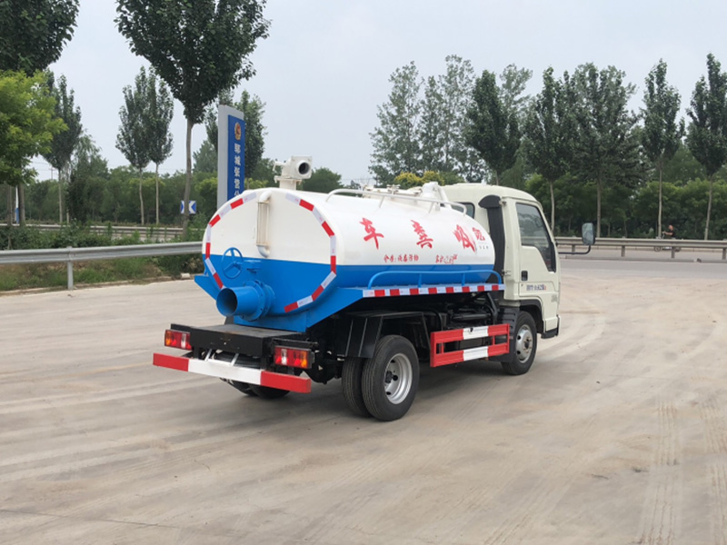 如何檢查吸糞車輪胎螺絲是否緊固？