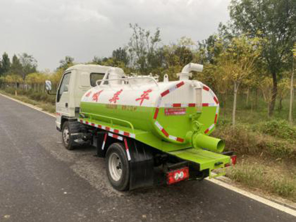 福田2.13立方吸糞車